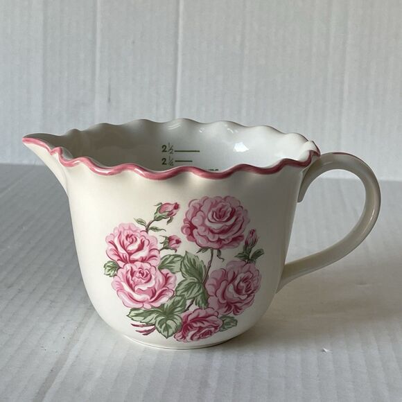 VTG Victorian Garden By MANN MCMLXXXII Hand Painted Ceramic 2.5 Measuring Cup - Picture 3 of 14